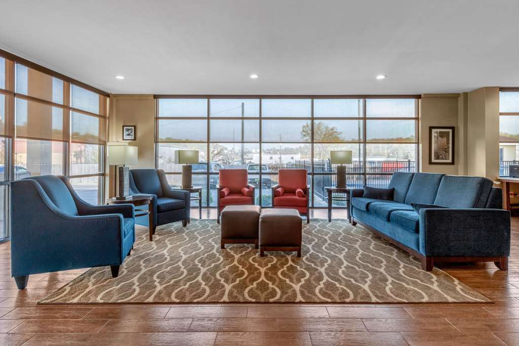 Comfort Suites Pelham Hoover I-65 Interior photo